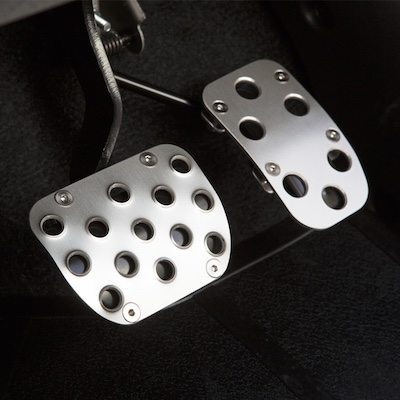 K-Products Jimny Interior AT Car Aluminum Pedal Set Gugutto-kun Slim Anodized Clear Red Gunmetal JB23 JB33 JB43 APIO