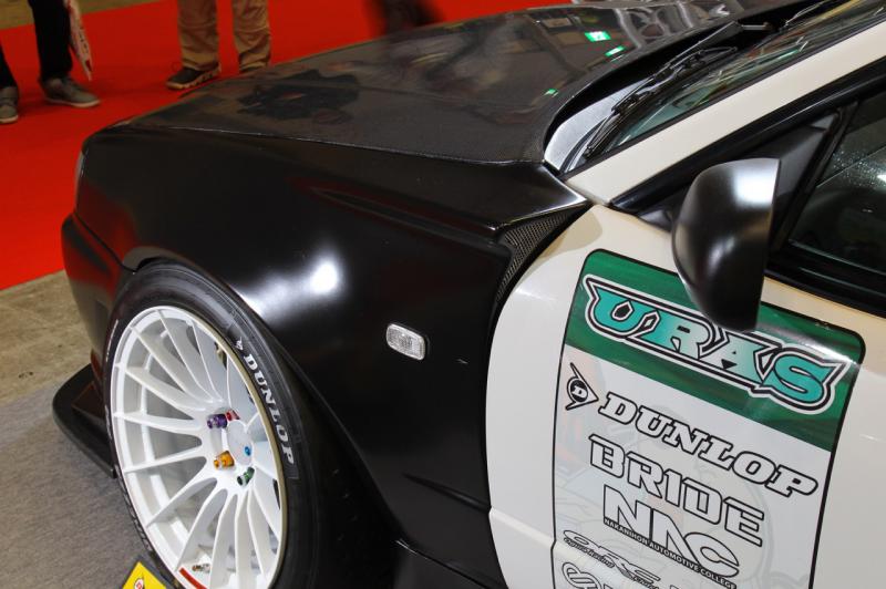 URAS -  R34 Skyline Type-Rr Fender