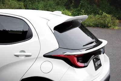 Garage Vary Toyota Yaris Rear Roof Spoiler