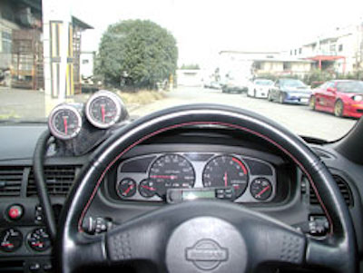 Border Racing TRI-EYE meter panel hood R32 / R33