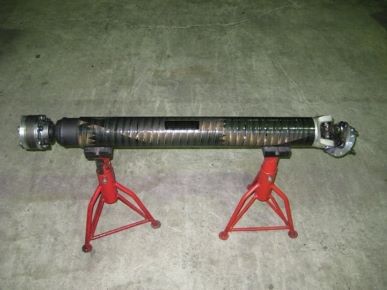 Pit Road M-SPL Carbon Propeller Shaft For BNR32 / BCNR33 / BNR34