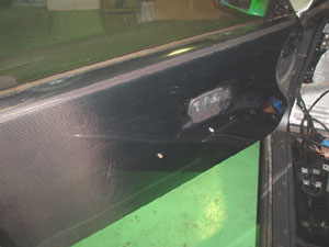 Bee R R32 Skyline 2-door carbon lining passenger side