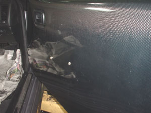 Bee R R34 Skyline 2-door carbon lining driver's side