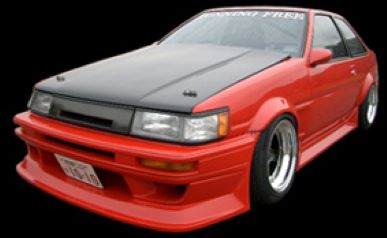 Run-Free AE86 Trueno / Levin FRP / Carbon Bonnet