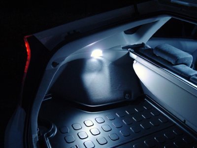 Vertex LED trunk lamp