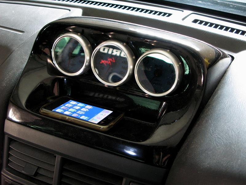 URAS - R34 Skyline 3 Gauge Panel