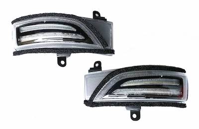 Clear World Subaru door mirror blinker