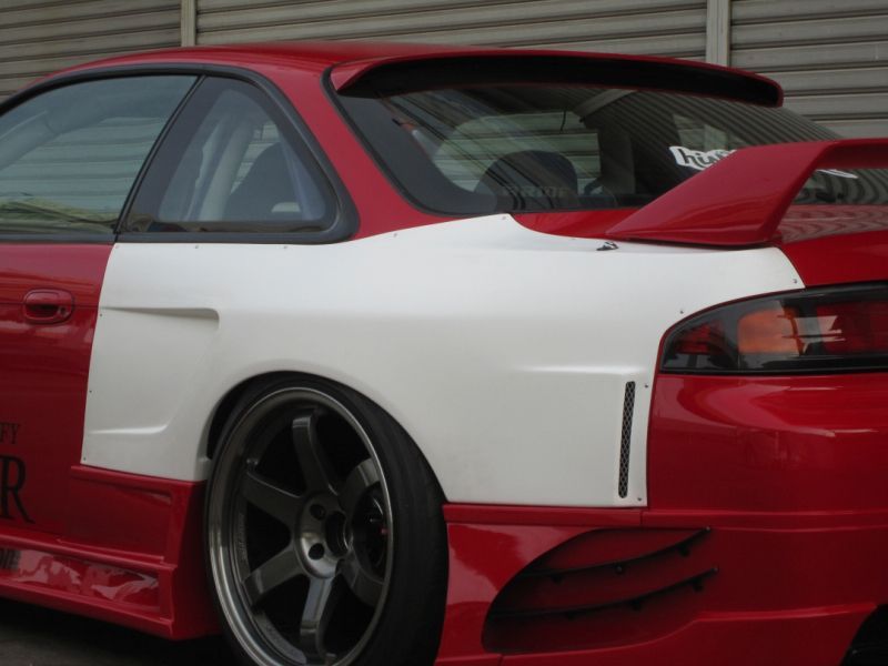 GT Rear Wide Fender (50mm) S14 Silvia Early Model (S14SILVIA Pre-M/C) GLARE Aero [ S14Z-GTRF50 ]