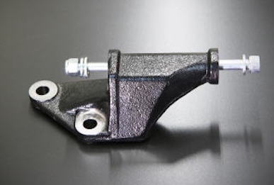 Kameari L6 through-type alternator bracket (M8)