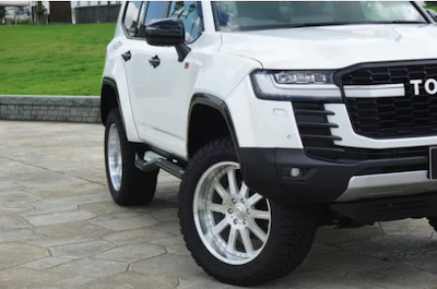 ROAD HOUSE  Land Cruiser 300 KADDIS wide body kit