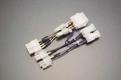 BOLD WORLD Pre-storage remote control harness