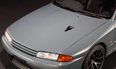 Garage Yoshida BNR32 bonnet (with duct / without duct)