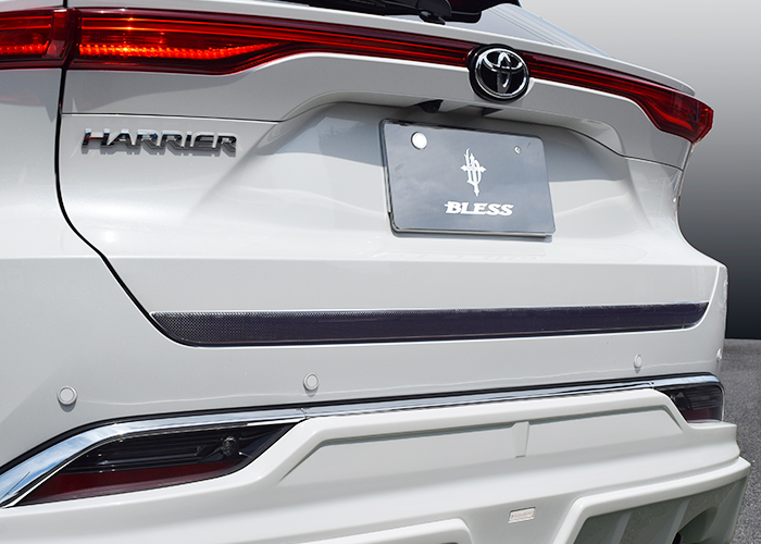 Bless 80 series Harrier Rear Gate Garnish (made of carbon)