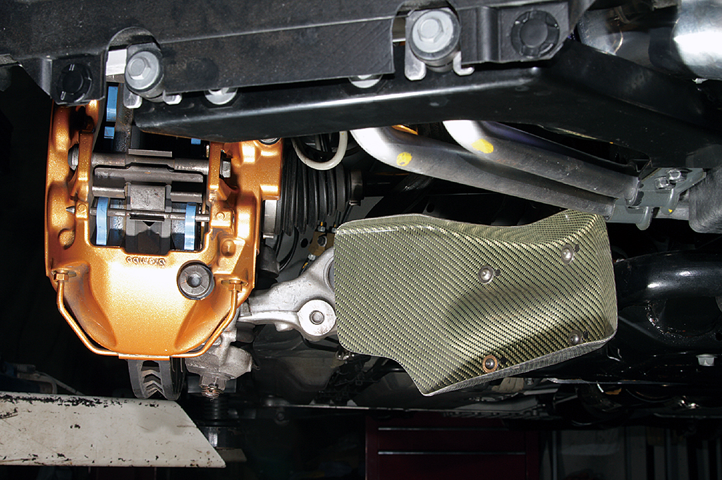 Top Secret R35 Carbon Brake Air Guide