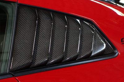 Top Secret R35 Side Window Visor Carbon